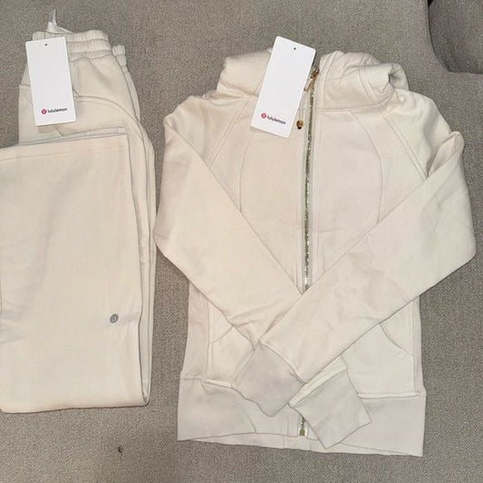 cream colour, slightly yellowish Tracksuit With Hood